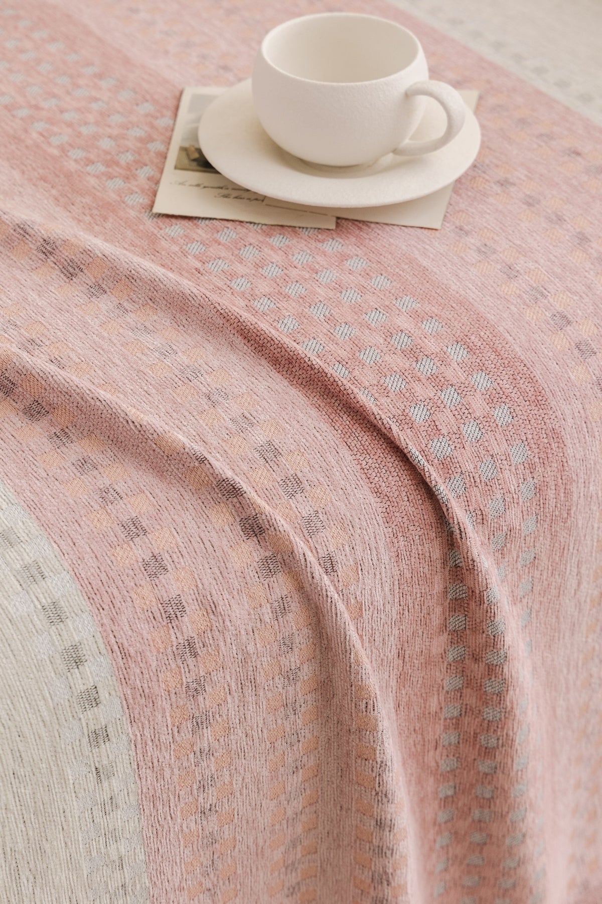 Plaid Casella · Rose (vue 3)
