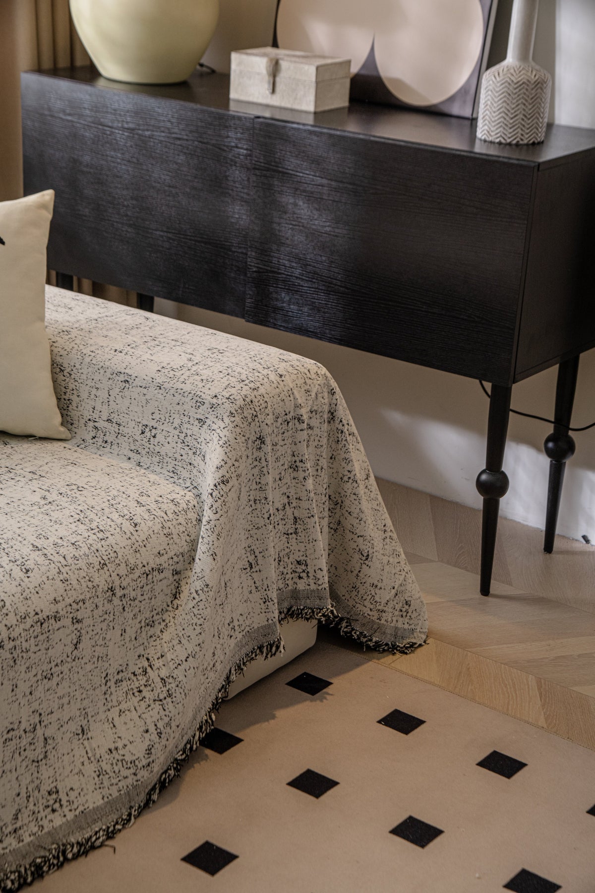 Jeté de canapé Oriona · Noir intense (vue 5)